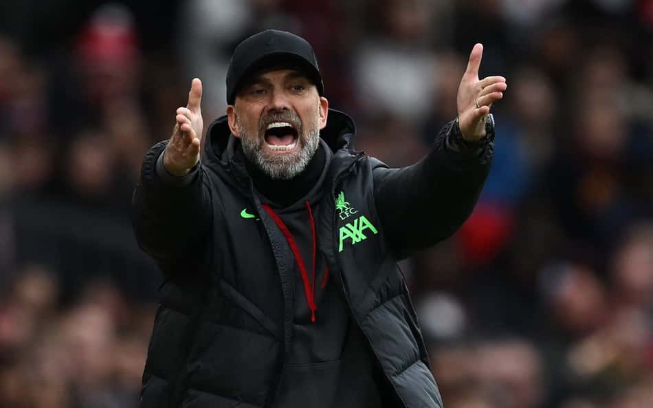 Klopp dispara após empate entre Manchester United e Liverpool: 'Eles se esforçam mais contra a gente'