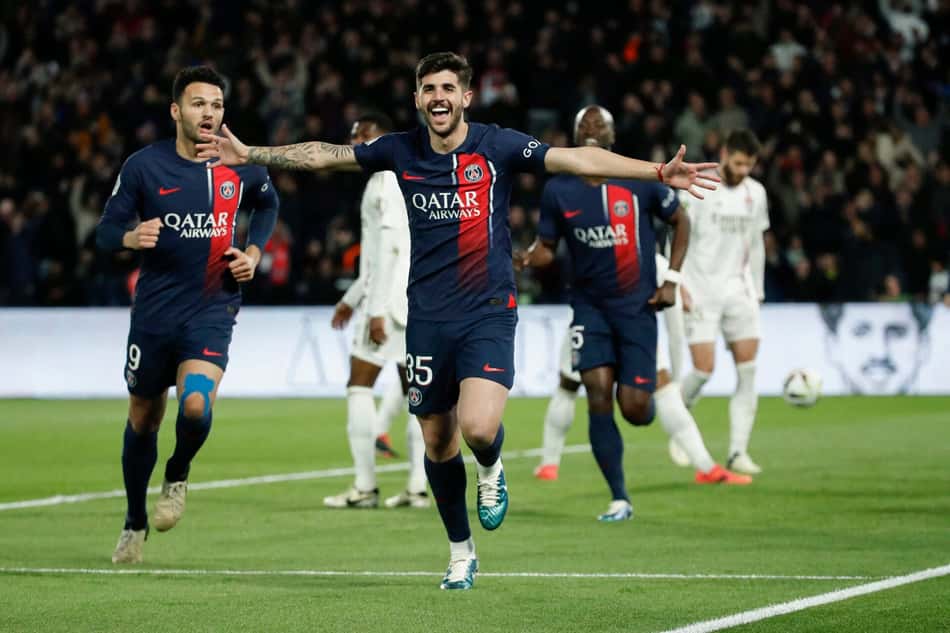 FBL-FRA-LIGUE1-PSG-LYON