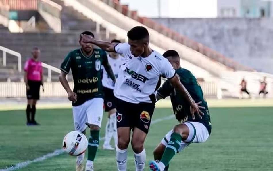 Botafogo-PB x Sousa: onde assistir ao vivo, horário e escalações do jogo pelo Campeonato Paraibano