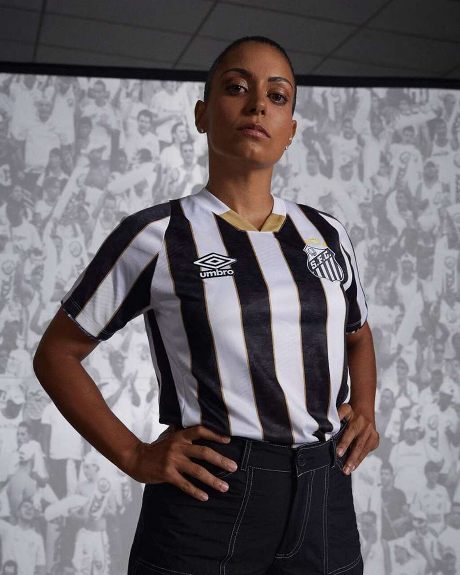 Camisa-Listrada-Umbro-2024-819x1024_Easy-Resize.com