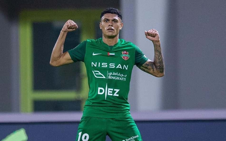 Em menos de um ano, Mateusão, ex-Flamengo, conquista o segundo título pelo Shabab Al-Ahli