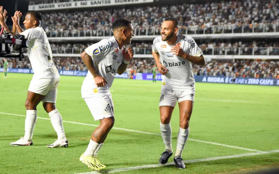 Santos eleva receitas de patrocínio com decisão do Paulistão