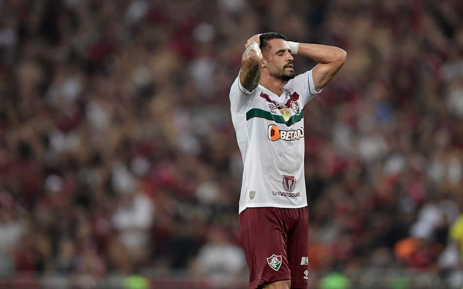 Renato-Augusto-Fluminense-scaled-aspect-ratio-512-320