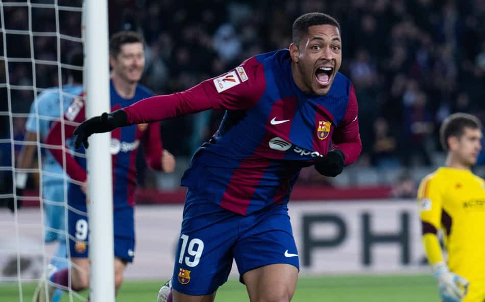 Xavi, do Barcelona, deixa futuro de Vitor Roque em aberto: 'Ainda não decidimos'