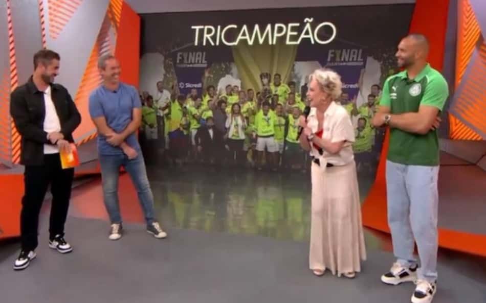 Ana Maria Braga entrevista goleiro Weverton e provoca o Palmeiras: 'Quando vem o Mundial?'
