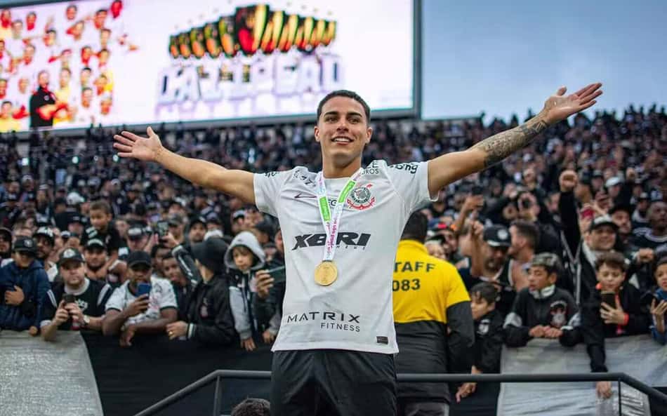 Titular em título da Copinha aciona justiça para rescindir com o Corinthians