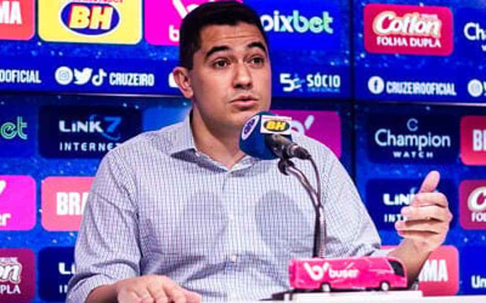 Ex-Cruzeiro, novo diretor do Vasco terá 'salário de atacante', diz Paulo André