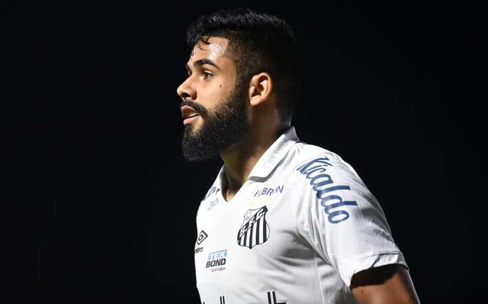 Santos busca "cereja do bolo" para fechar troca envolvendo Felipe Jonatan com o Fortaleza