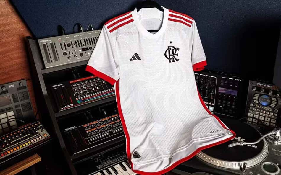 Flamengo lança novo uniforme II; veja imagens e valores