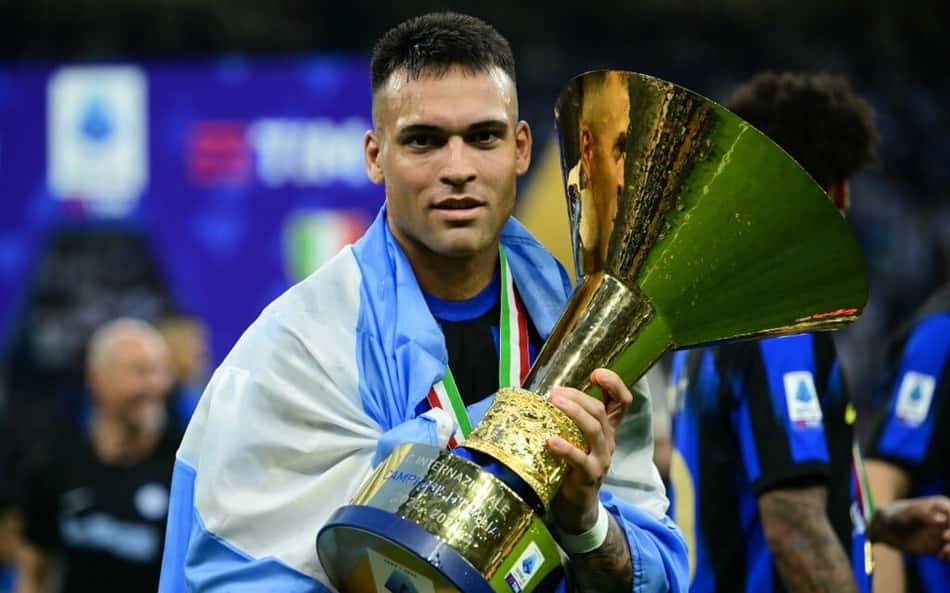 Campeão italiano, Lautaro Martínez afirma estar no mesmo nível de Mbappé e Haaland: 'Alguns ganharam menos do que eu'