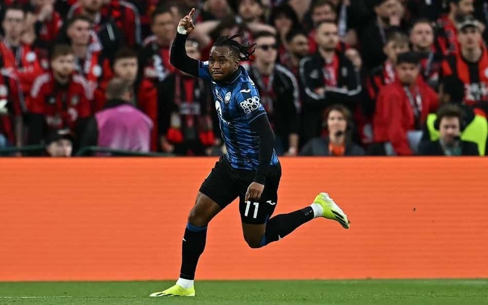 Autor do hat-trick no título da Atalanta na Liga Europa, Lookman comemora: 'Fizemos história'