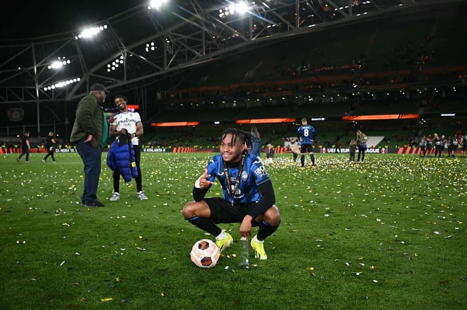 Lookman foi criticado por Gian Piero Gasperini após a eliminação da Atalanta (Foto: Paul Ellis/AFP)