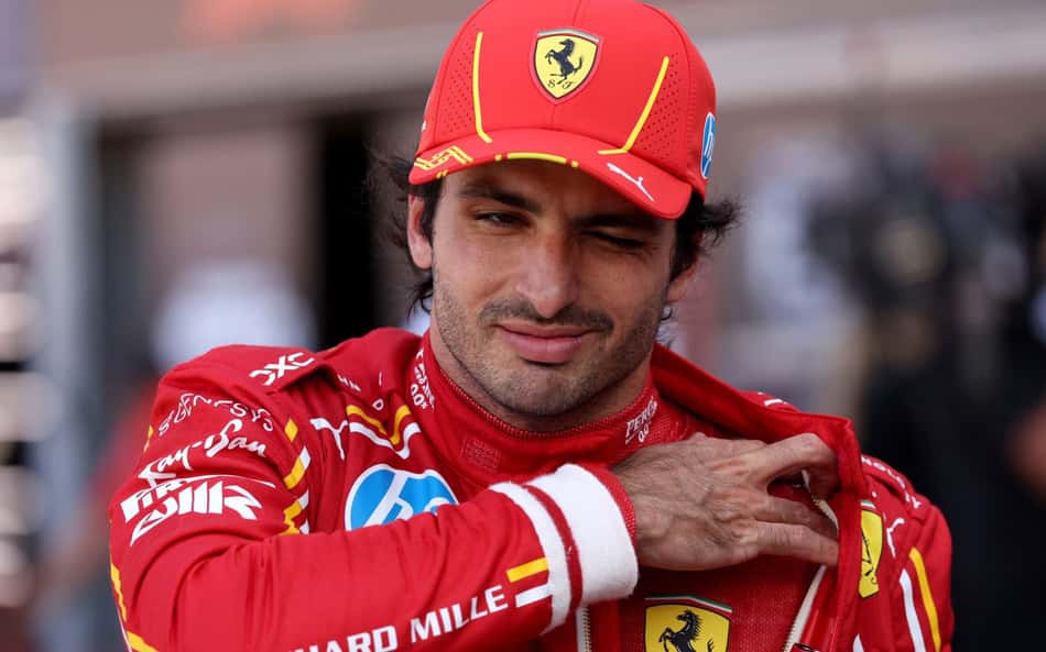 Sainz revela o que espera da Red Bull nas "pistas normais" e destaca pressão em Verstappen