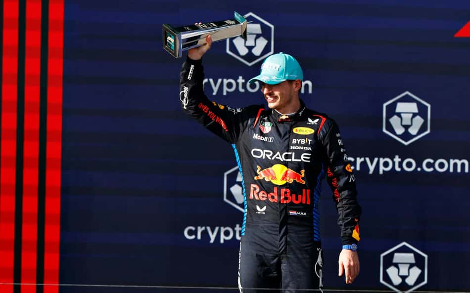 Max Verstappen doa camisa autografada para ajudar vítimas no Rio Grande do Sul