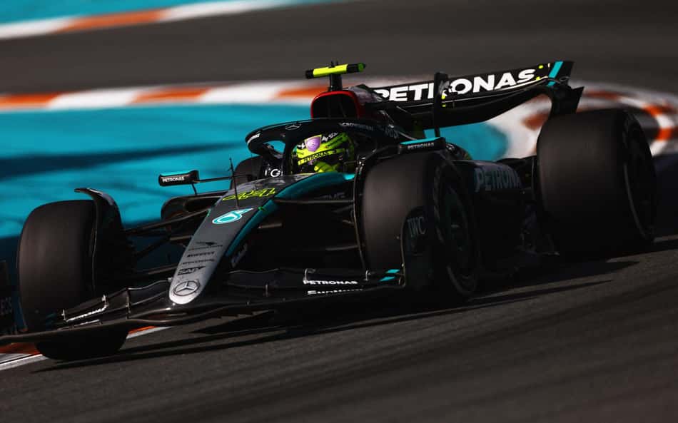 Mercedes prepara mais atualizações e espera teste severo em Ímola: 'Circuito exigente'