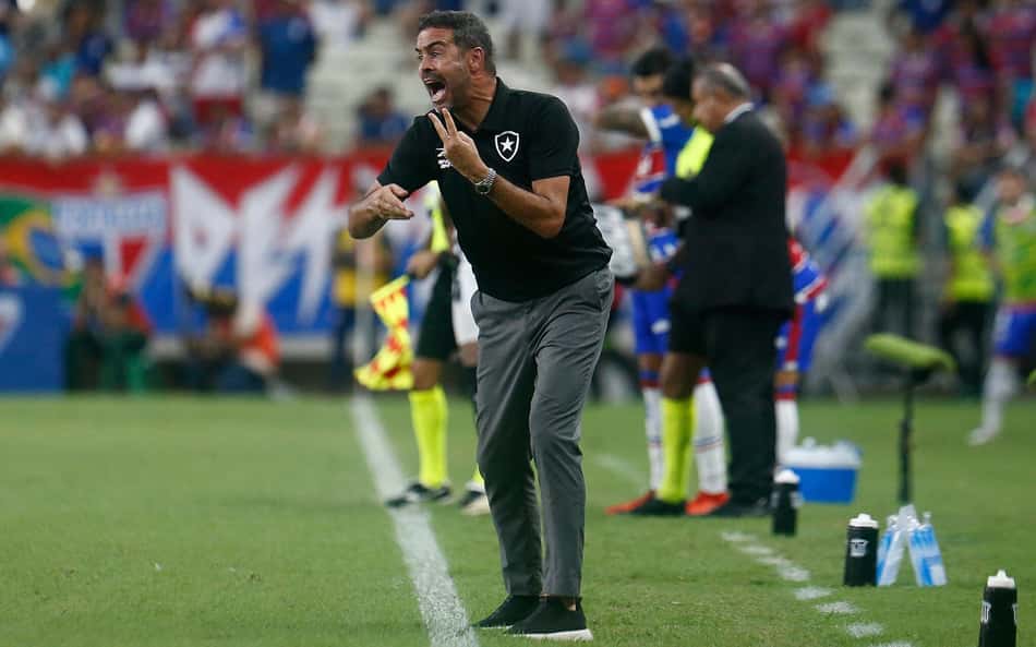 Artur Jorge analisa empate do Botafogo com Fortaleza: 'Mal menor'