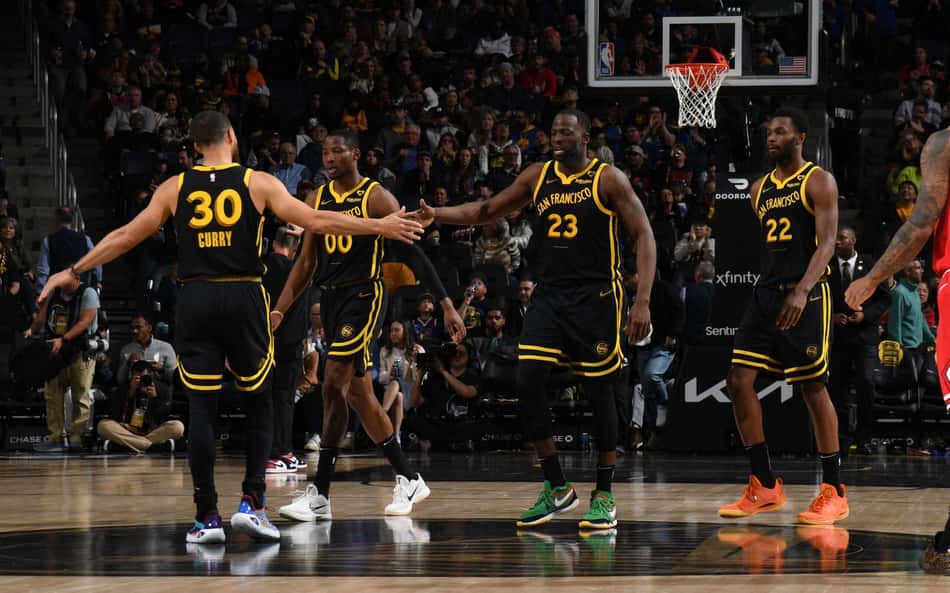 Golden State Warriors pode colocar famoso nome na "mesa de negociações", segundo jornalista