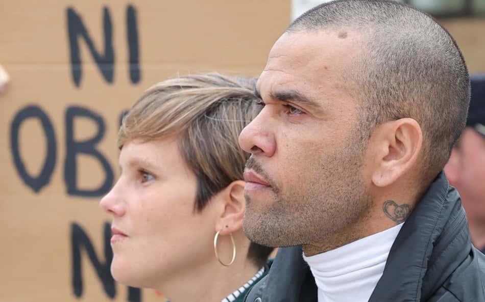 Daniel Alves decide mudar de cidade na Espanha, diz jornal