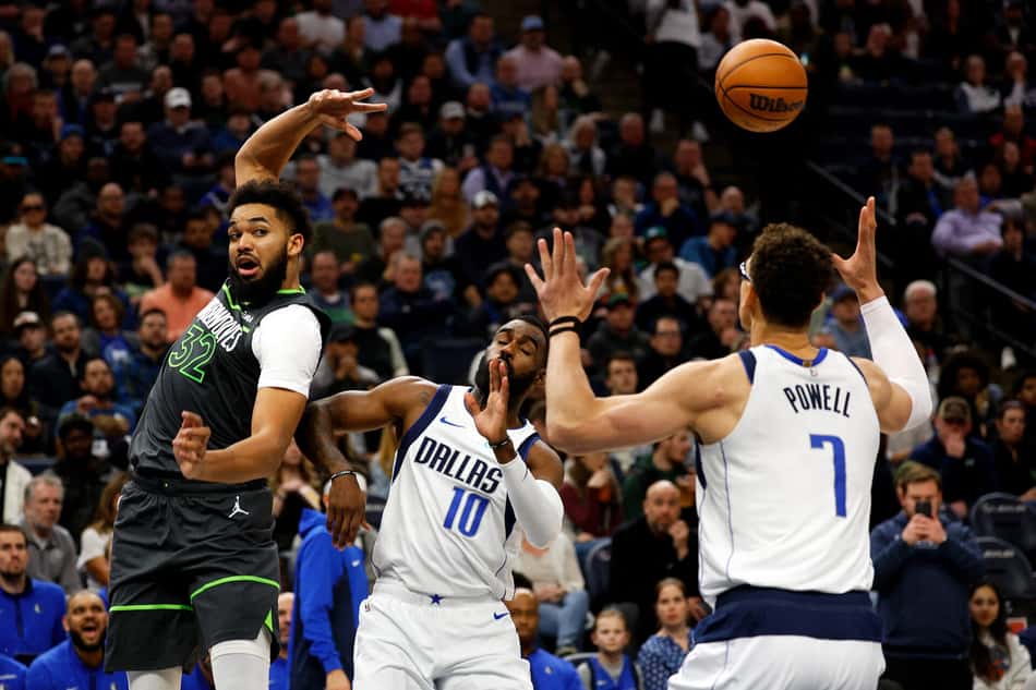 Dallas Mavericks v Minnesota Timberwolves