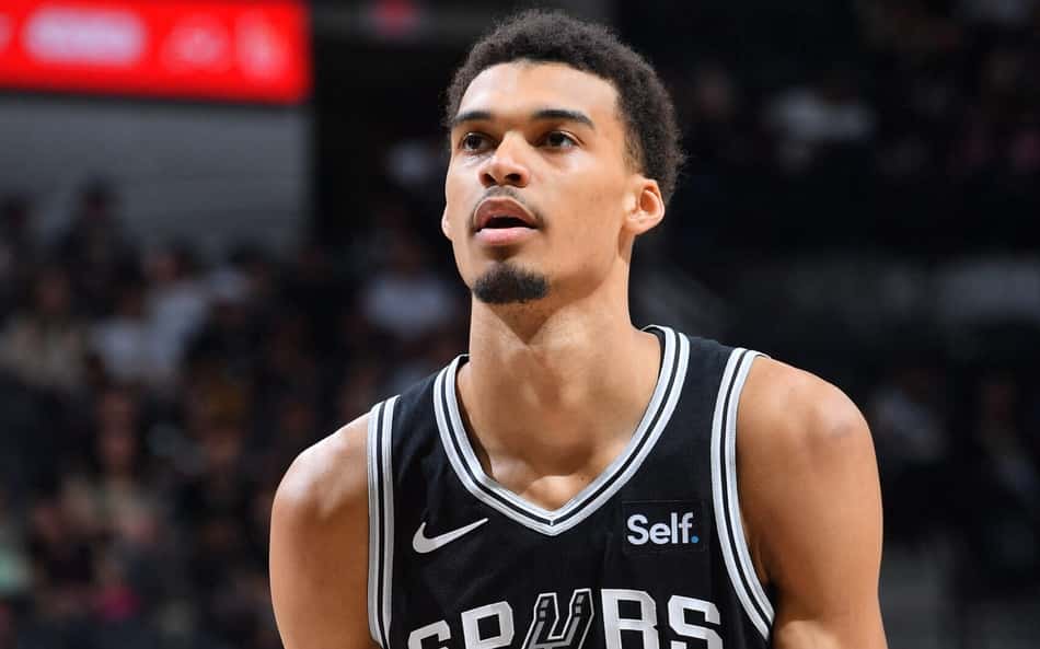 Wembanyama é eleito calouro da temporada 2023/24 da NBA