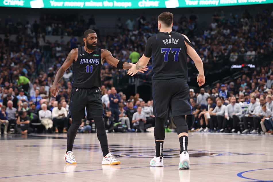 LA Clippers v Dallas Mavericks - Luka Doncic e Kyrie Irving