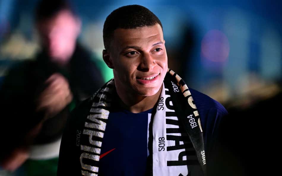 PSG terá economia bilionária com saída de Mbappé; veja valores