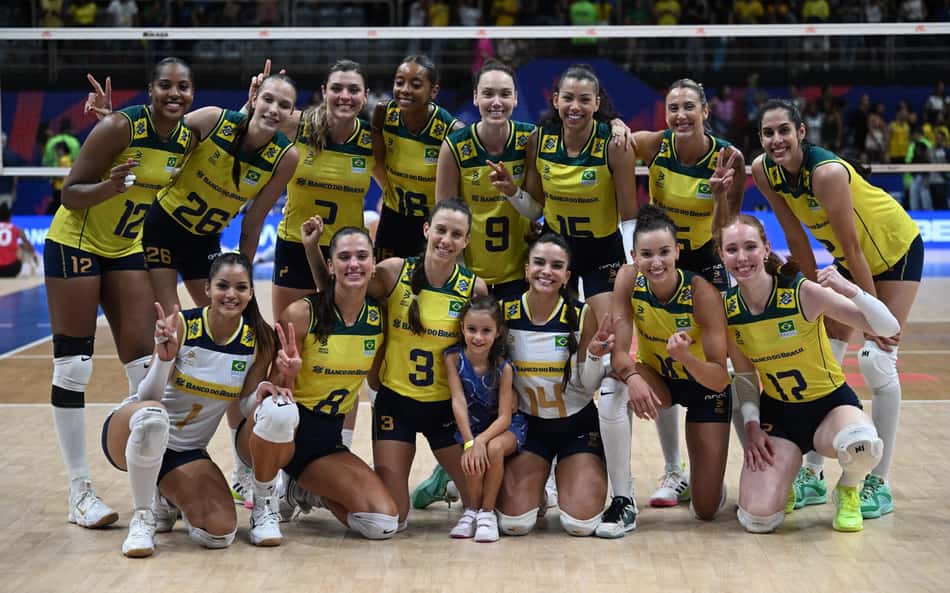 Brasil bate o Canadá com show de Ana Cristina e mais! Veja como foi o primeiro dia da Liga das Nações de Vôlei Feminino
