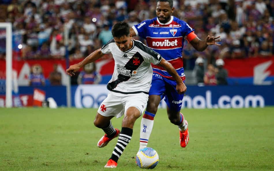 Internautas criticam contratação do Vasco desta temporada: 'Adolescente da sexta série'