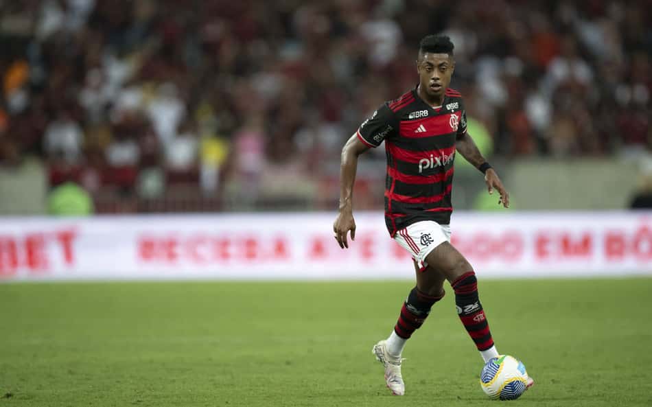 Torcedores do Flamengo disparam: 'Vendam o Bruno Henrique'