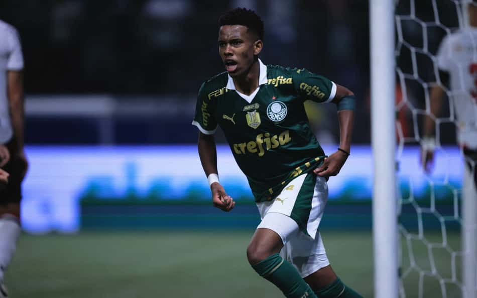 Palmeiras traça plano por Estevão, 'cozinha' Chelsea e aguarda mais duas propostas pela joia