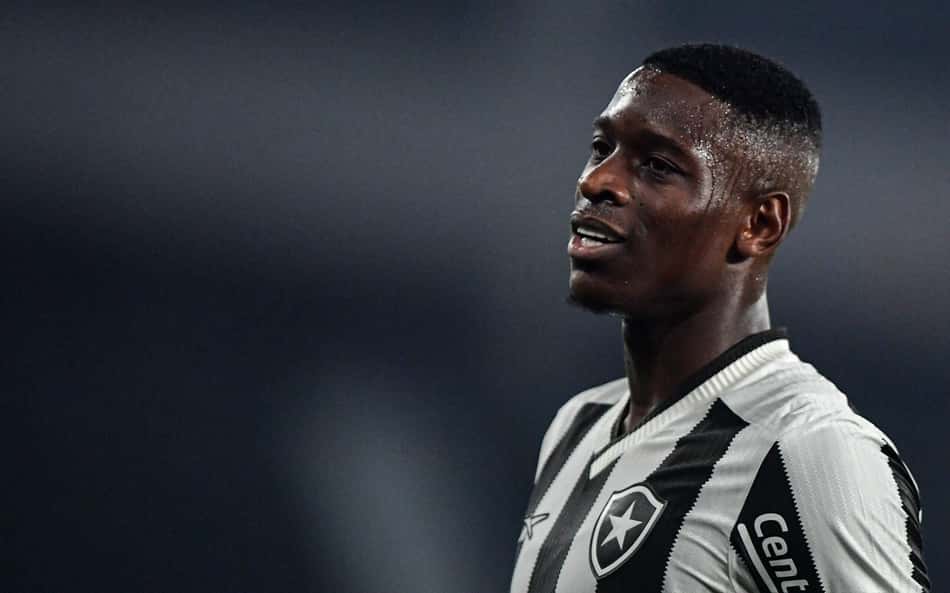 Citado na investigação, Luiz Henrique, do Botafogo, pode ser punido em 'Caso Paquetá'?