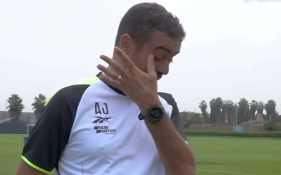 Artur Jorge, técnico do Botafogo, se emociona em ligação com neto : 'Já comprei camisa pra ele'