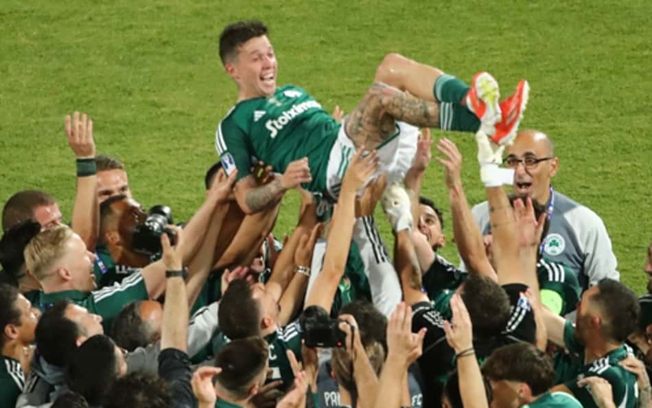Bernard se despede do Panathinaikos com título da Copa da Grécia: 'Experiência incrível'
