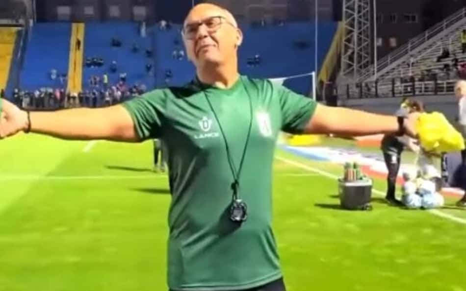 Alvo de xenofobia de torcedores do Bragantino, preparador do Sousa pede solução: 'Identificar e punir'