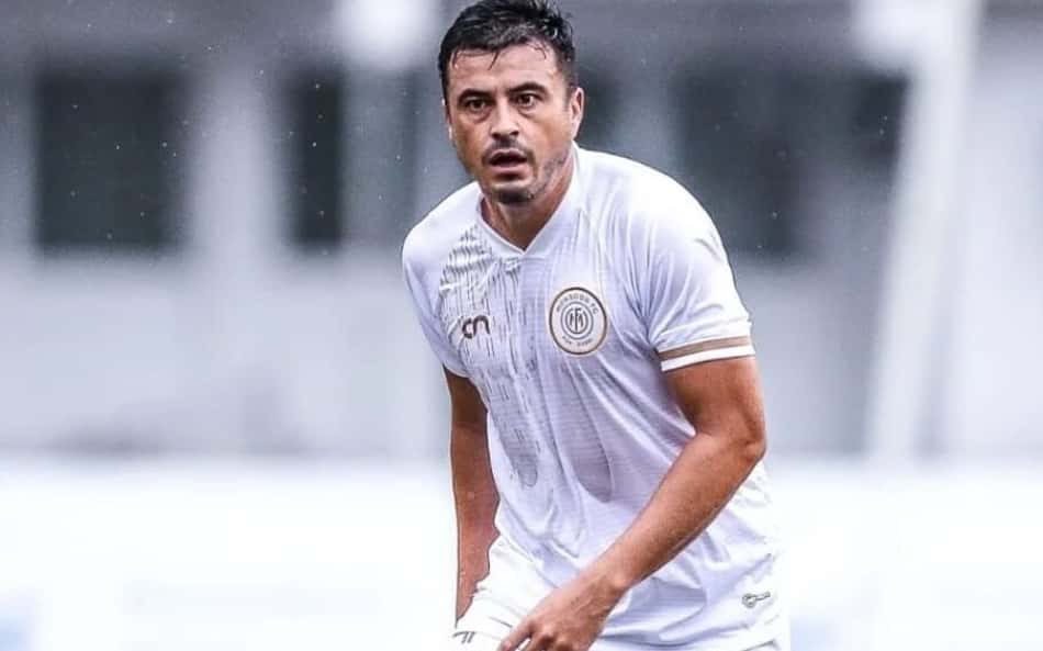 Atleta que teve casa submersa no Rio Grande do Sul detalha drama: 'O cenário é muito feio'
