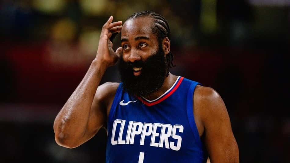 James-Harden-sorrindo