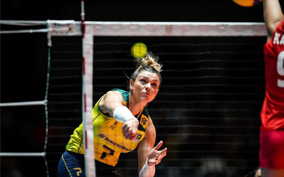 Rosamaria fala sobre erro na partida e ida ao banco: 'Faz parte do jogo'