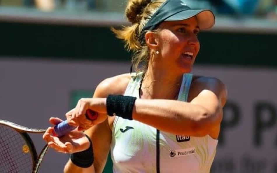 Bia Haddad 'se perde em quadra' e é eliminada em Roland Garros