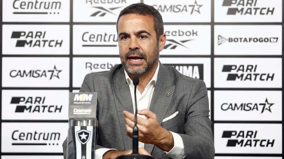 botafogo-artur-jorge-apresentado-coletiva-678×381
