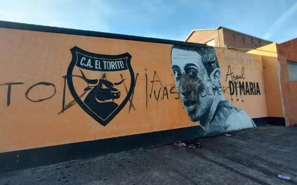 Mural na Argentina em homenagem a Di María é pichado em nova ameaça: 'Ainda vai voltar?'