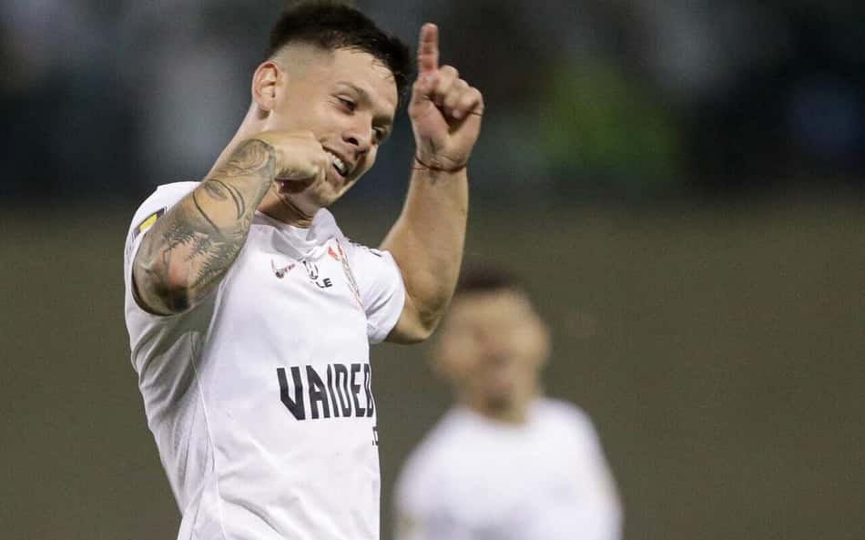 Sexy Garro! Torcedores do Corinthians vão à loucura com golaço do camisa 10 argentino