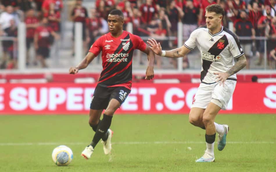 'Ninguém entende nada de futebol dentro do Vasco', dispara jornalista