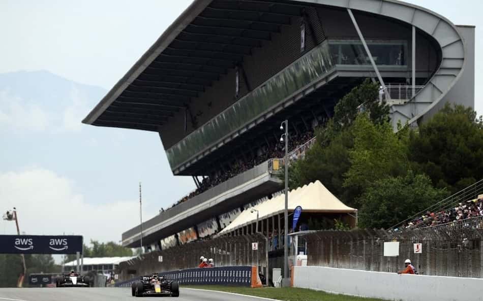 Quais são os desafios e estratégias dos pilotos para o GP da Espanha?
