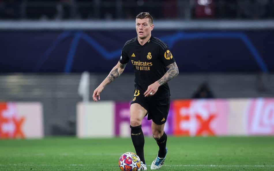 Real Madrid define nome para substituir Toni Kroos, afirma jornal