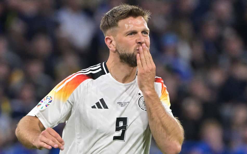Chute de Füllkrug, da Alemanha, quebra braço de torcedor na Eurocopa