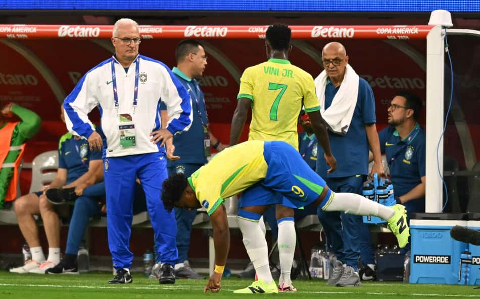 ANÁLISE: Seleção Brasileira segue 'engessada' e incapaz de extrair o melhor de seus jogadores