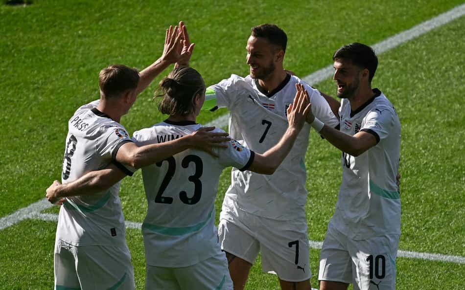 Torcedores se revoltam na internet com quantidade de gols contra na Eurocopa: 'Esquema de apostas'