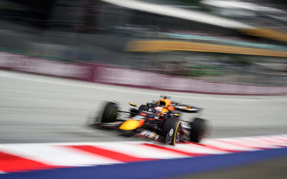 F1: Verstappen supera nova falha de motor e lidera único treino livre do GP da Áustria
