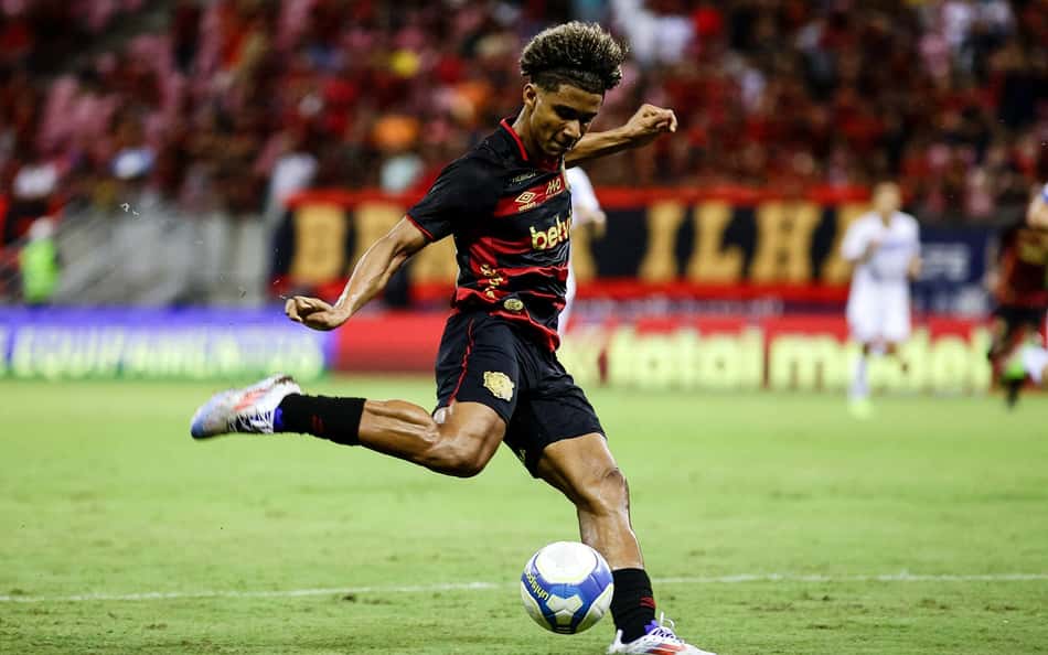 Clube inglês dá chapéu no Chelsea e anuncia contratação de joia da Seleção Brasileira