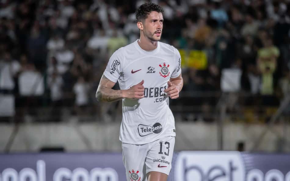 Comentarista analisa expulsão de Gustavo Henrique: 'Não é esse o papel da arbitragem'